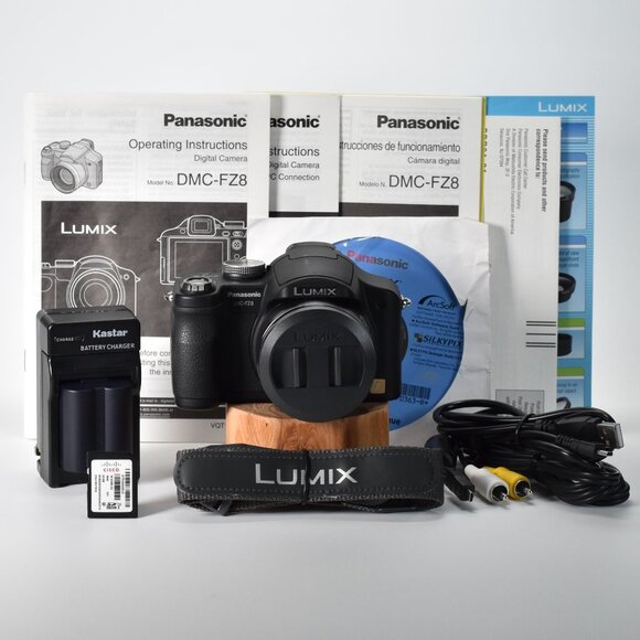Panasonic Lumix DMC-FZ8 Digital Camera 7.2MP 12x Optical Zoom Video 32GB SD Card
